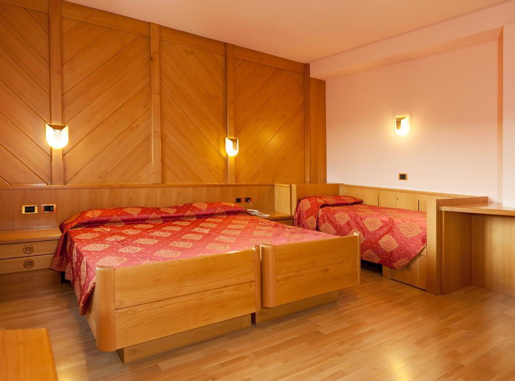 Hotel Rosalpina فولاريا المظهر الخارجي الصورة